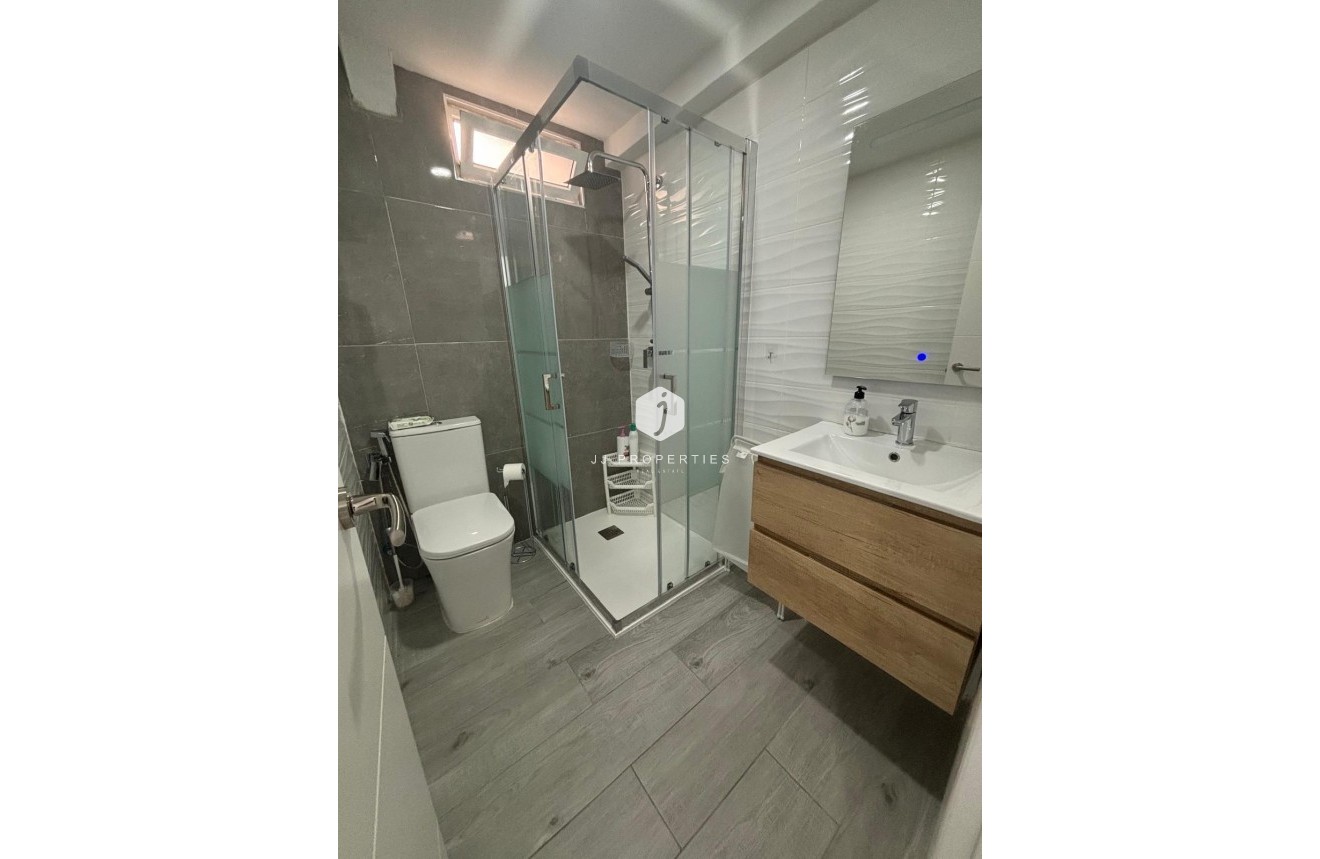 D'occasion - Appartement -
Torrevieja - Costa Blanca