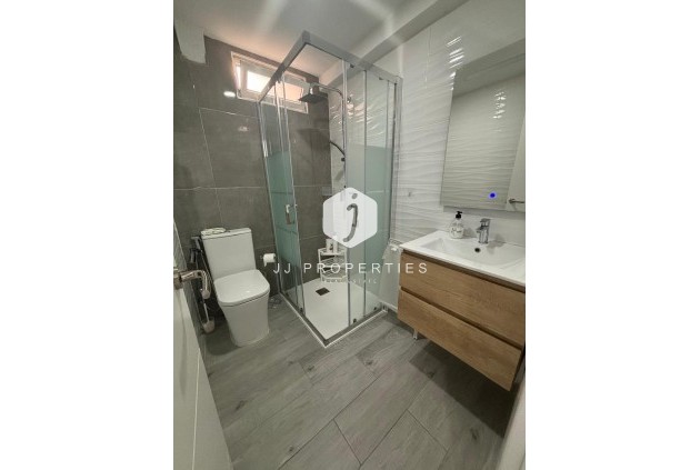 D'occasion - Appartement -
Torrevieja - Costa Blanca