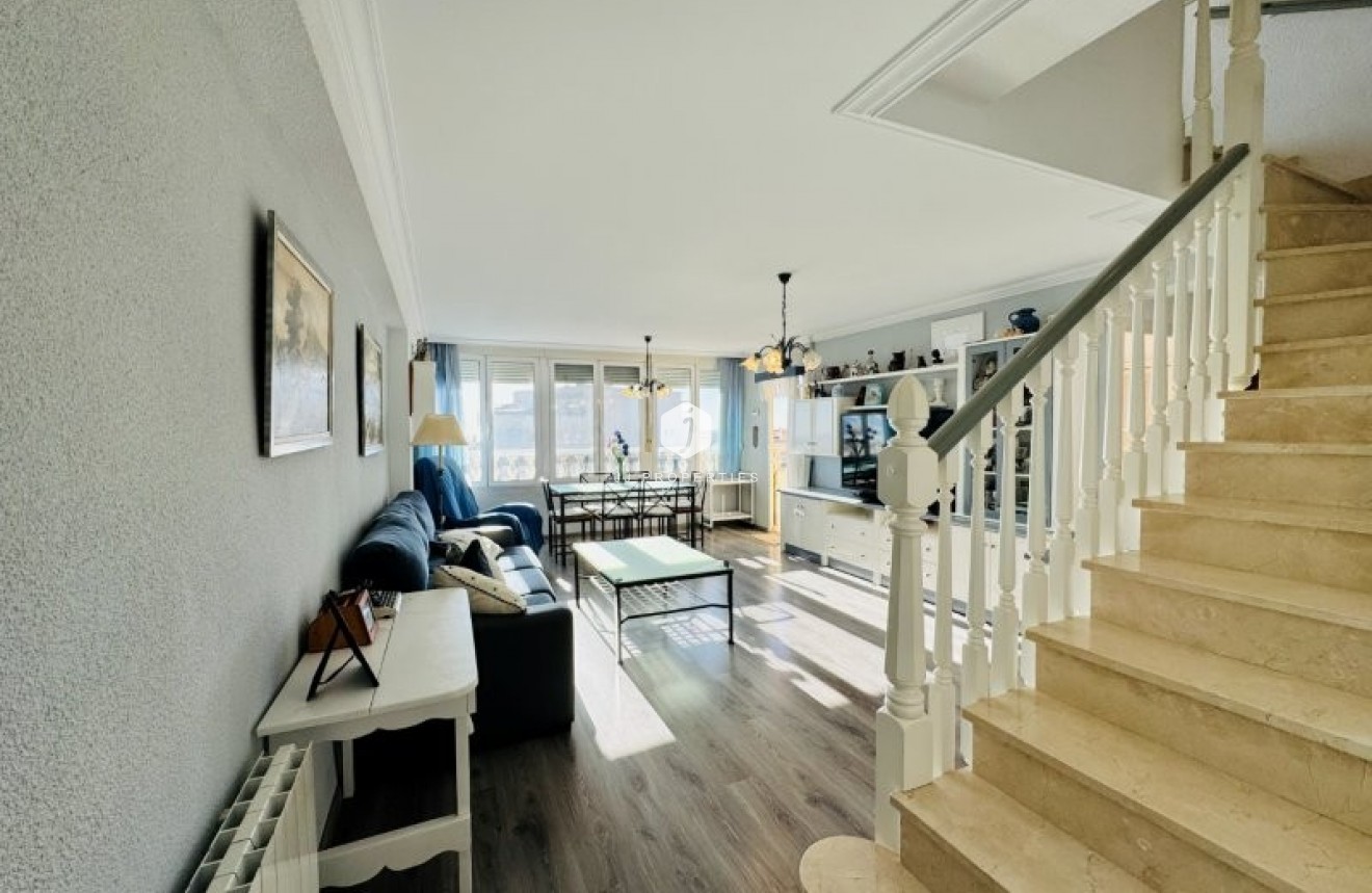 D'occasion - Attique -
La Mata - Costa Blanca