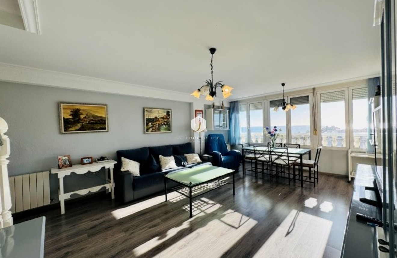 D'occasion - Attique -
La Mata - Costa Blanca