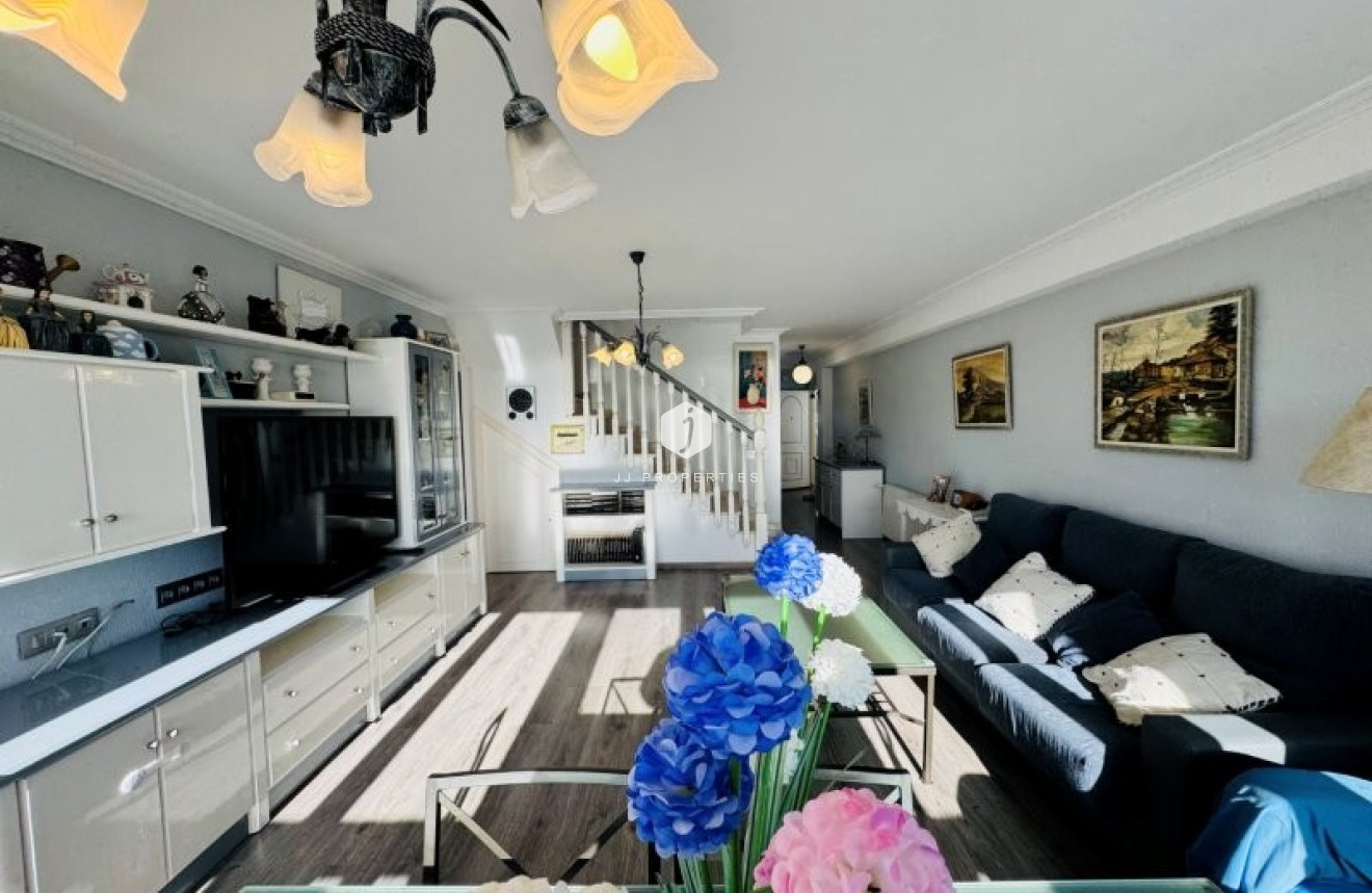 D'occasion - Attique -
La Mata - Costa Blanca