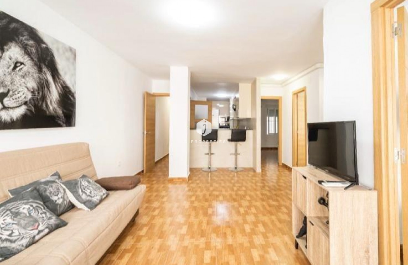 Tweedehands - Appartement / flat -
Torrevieja - La Mata Pueblo