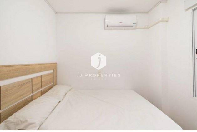 Tweedehands - Appartement / flat -
Torrevieja - La Mata Pueblo