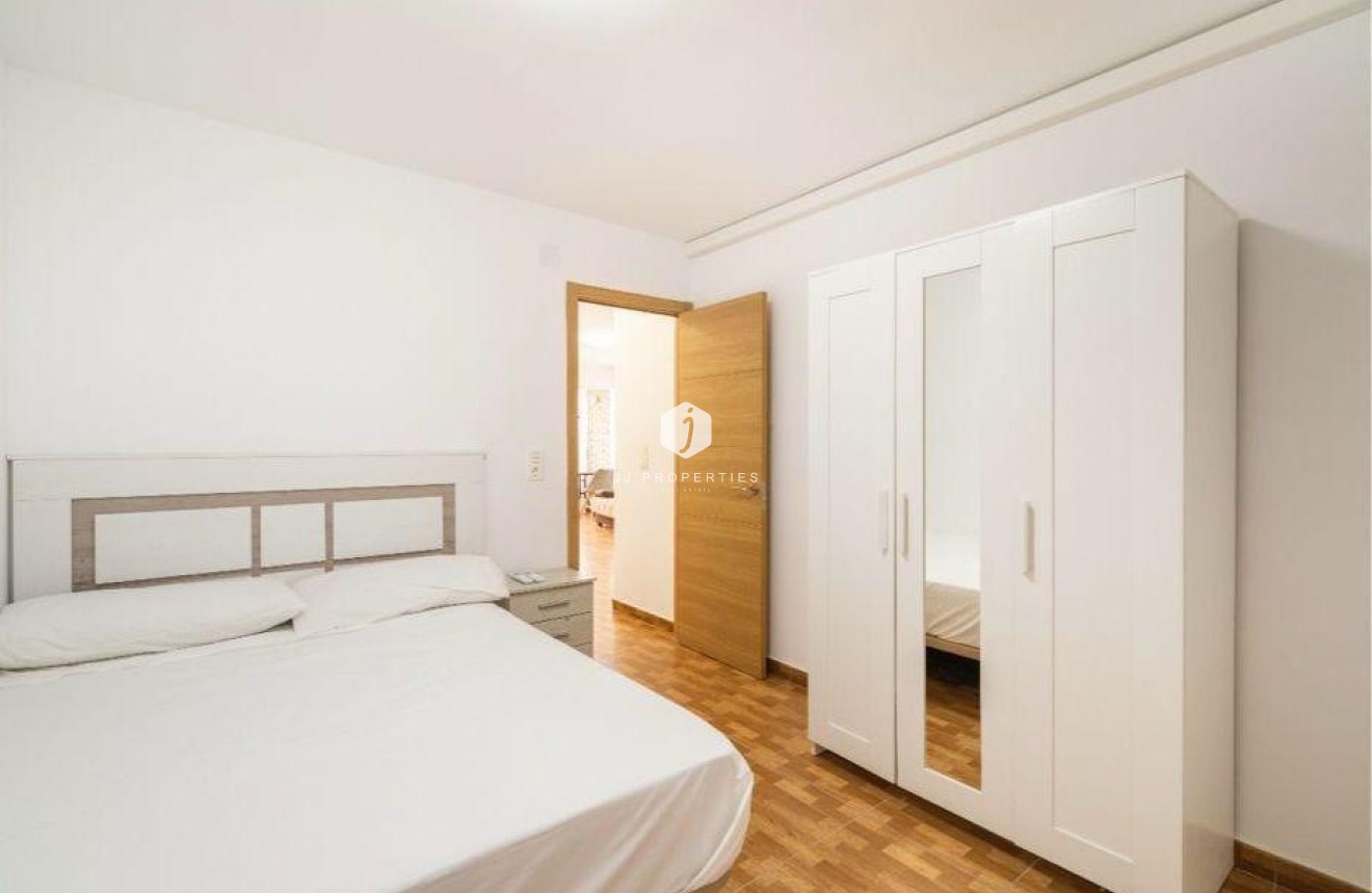 Tweedehands - Appartement / flat -
Torrevieja - La Mata Pueblo