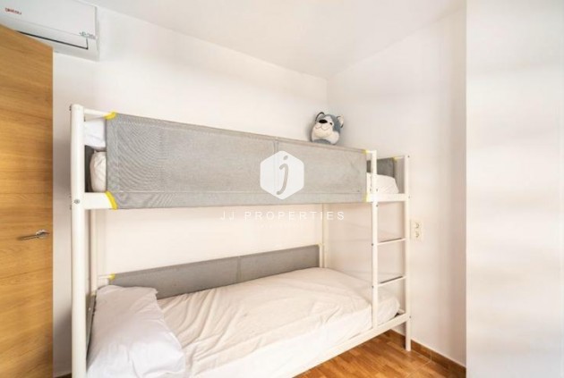 Tweedehands - Appartement / flat -
Torrevieja - La Mata Pueblo