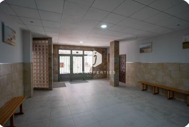 Tweedehands - Appartement / flat -
Torrevieja - La Mata Pueblo