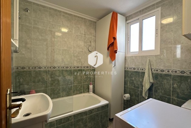 Resale - Apartment / flat -
Torrevieja - Estacion de autobuses