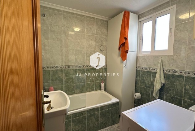 Resale - Apartment / flat -
Torrevieja - Estacion de autobuses