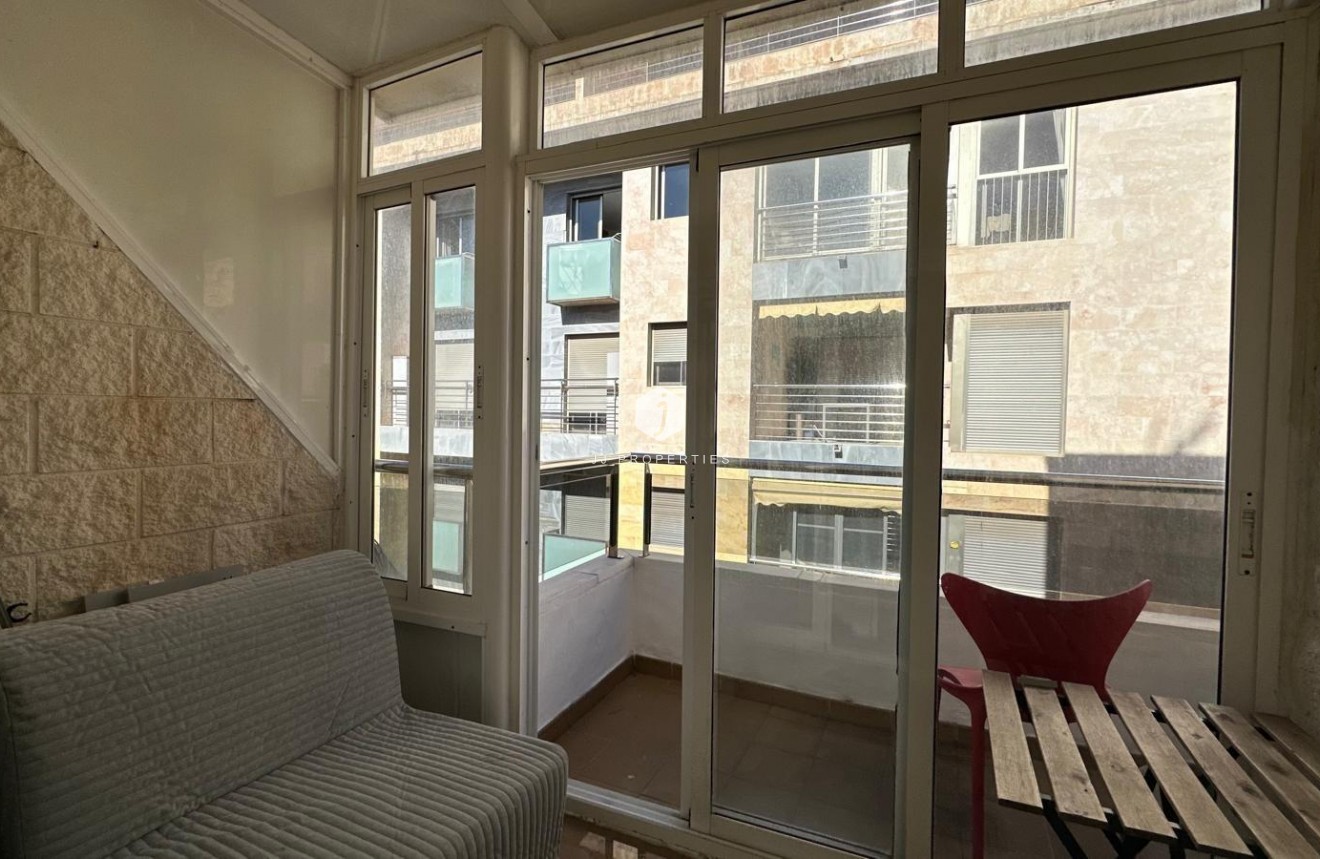 Resale - Apartment / flat -
Torrevieja - Estacion de autobuses