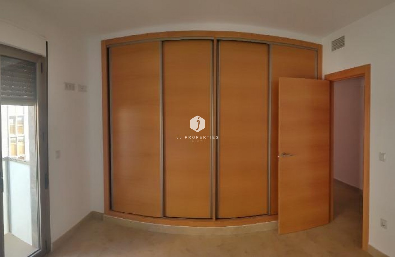 Resale - Apartment / flat -
Torrevieja - Estacion de autobuses