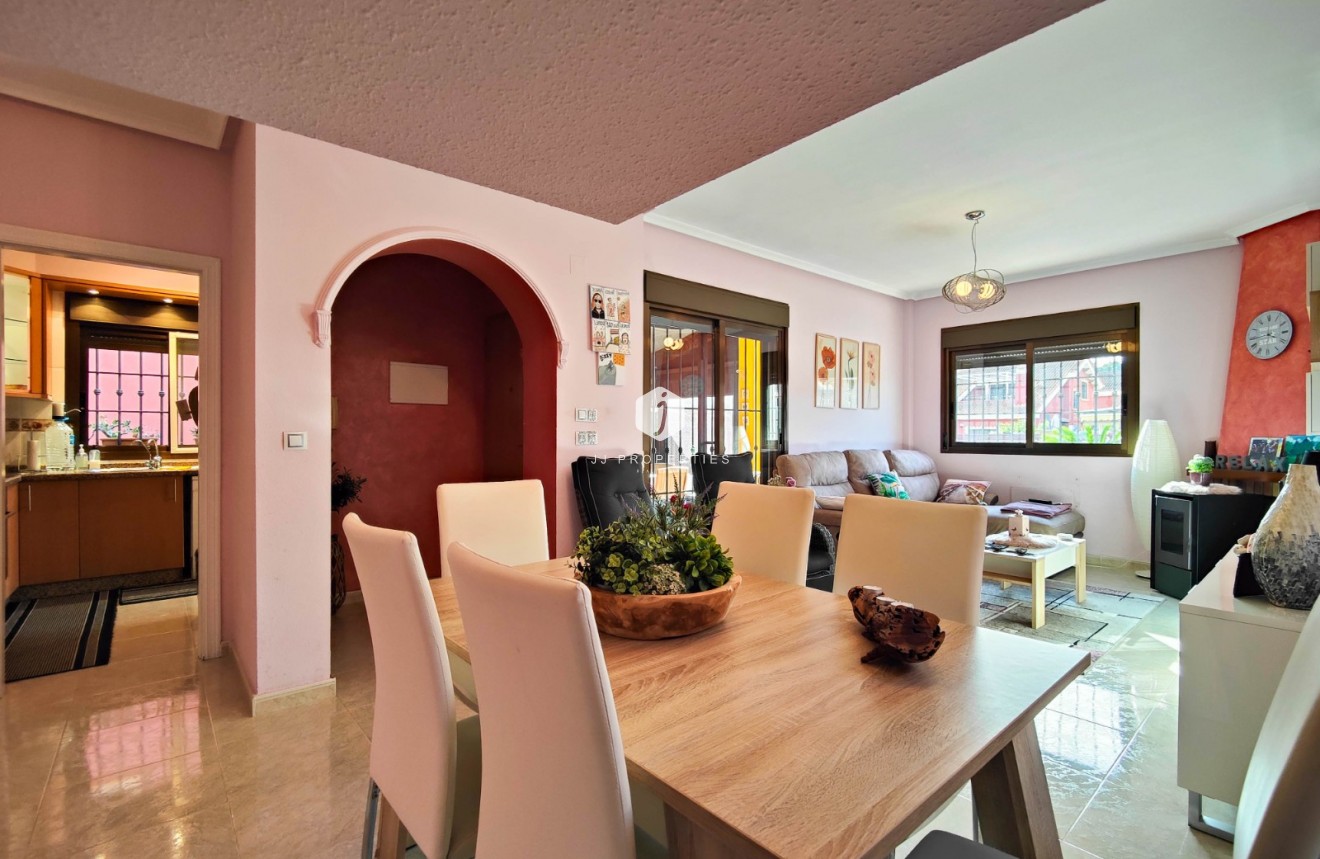 Tweedehands - Villa -
Guardamar del Segura - Costa Blanca