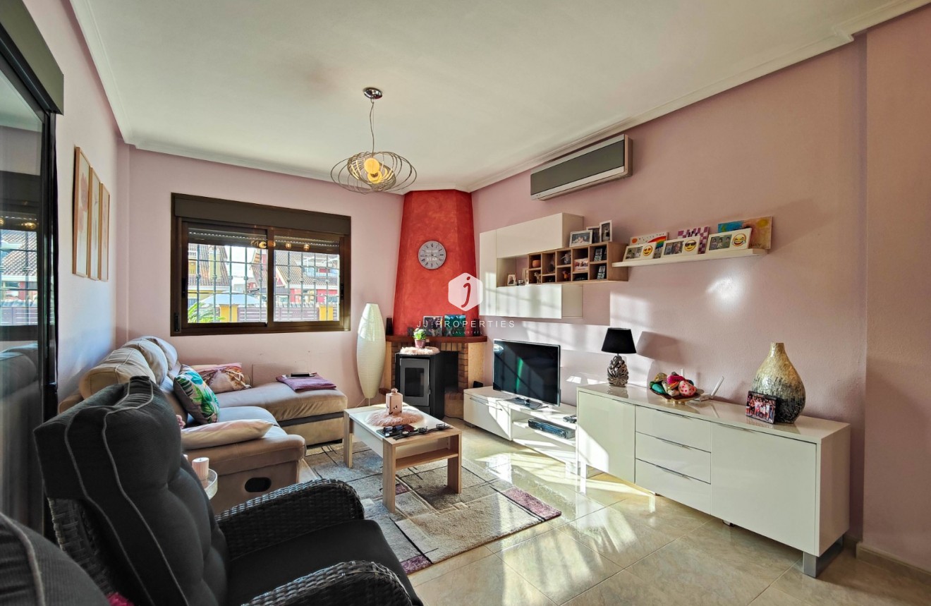 Tweedehands - Villa -
Guardamar del Segura - Costa Blanca