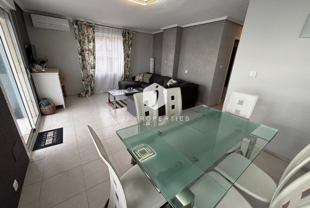 Resale - Apartment / flat -
Torrevieja - Playa de los Naufragos