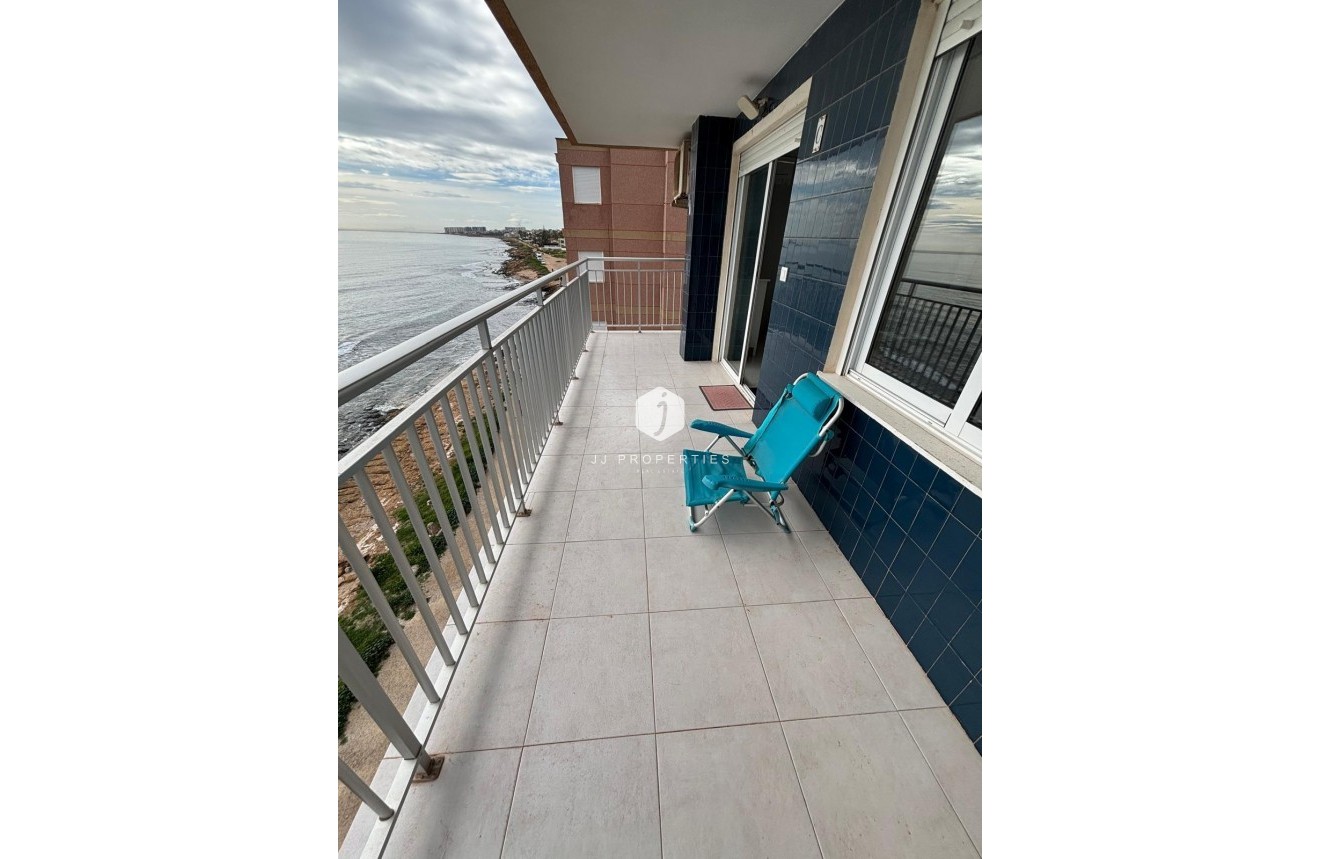 Resale - Apartment / flat -
Torrevieja - Playa de los Naufragos