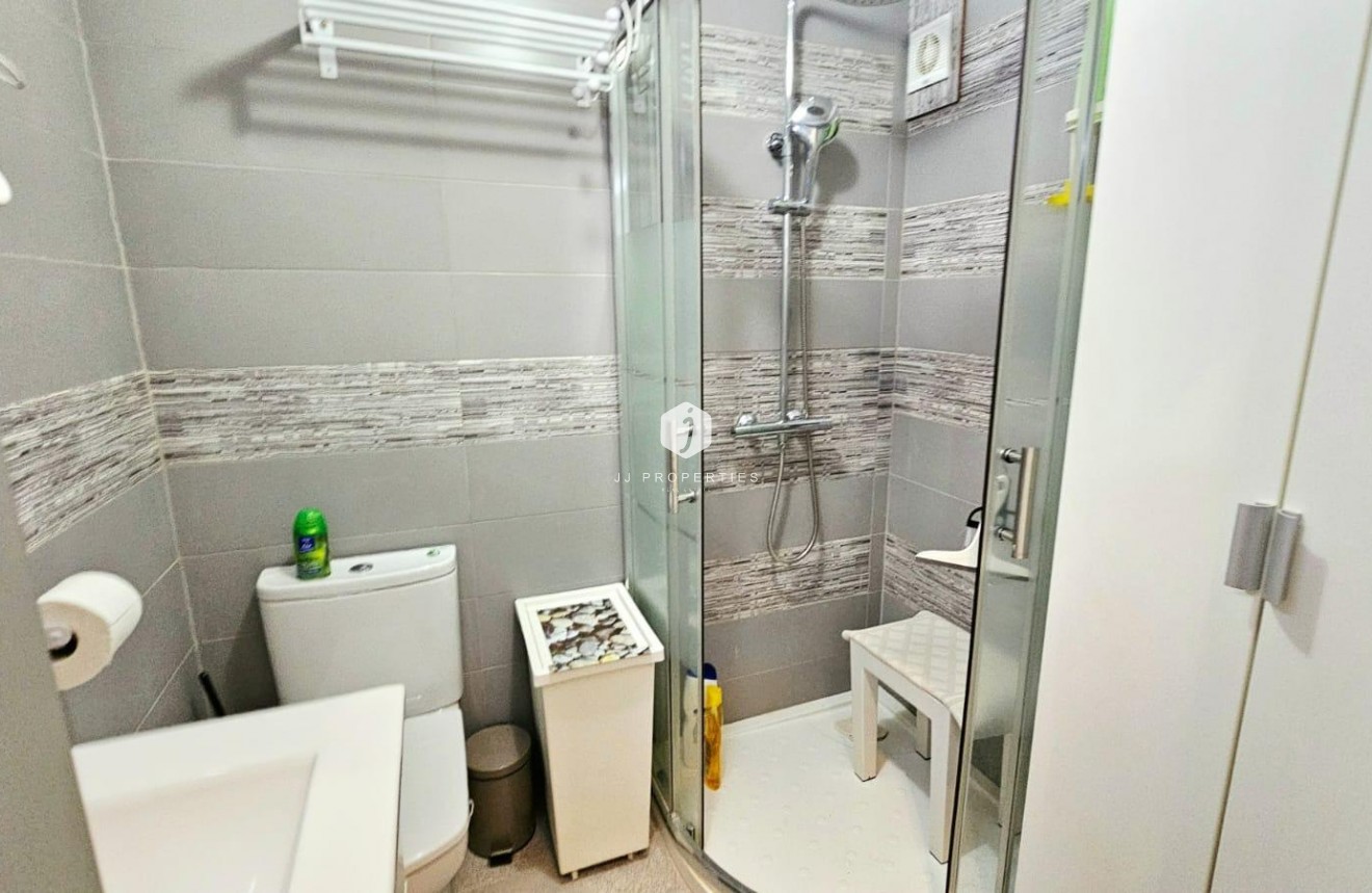 Segunda mano - Apartamento / piso -
Torrevieja - Playa de los Naufragos