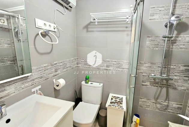 Segunda mano - Apartamento / piso -
Torrevieja - Playa de los Naufragos