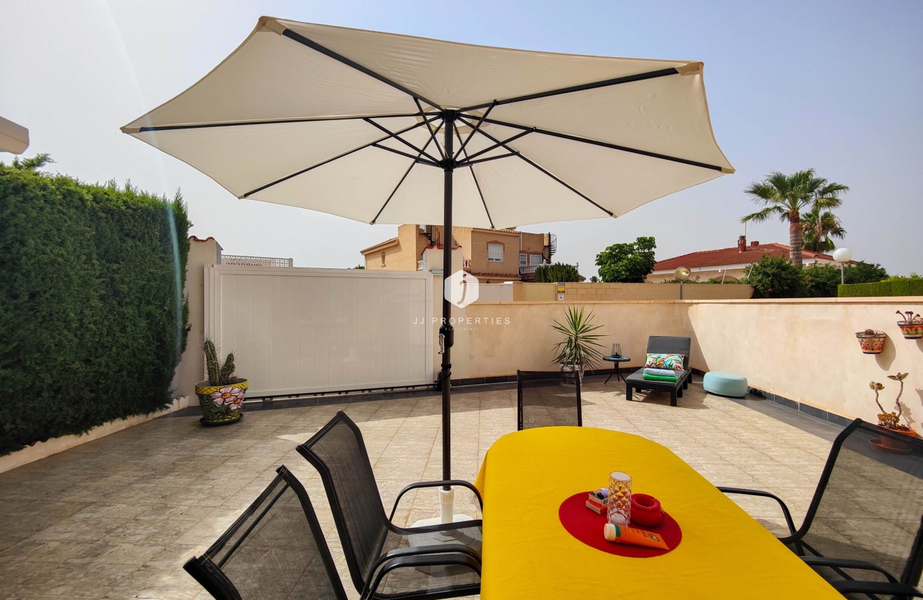 Z drugiej ręki - Szalet -
Orihuela Costa - Costa Blanca