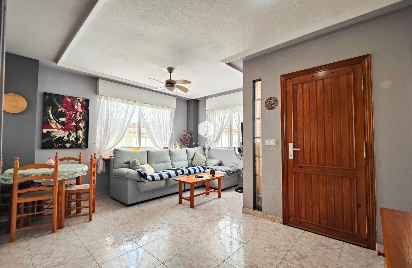 Z drugiej ręki - Szalet -
Orihuela Costa - Costa Blanca