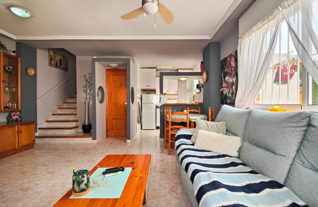 Z drugiej ręki - Szalet -
Orihuela Costa - Costa Blanca