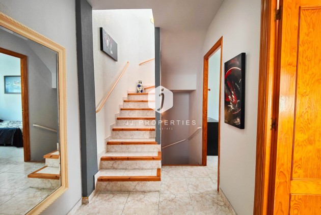 Z drugiej ręki - Szalet -
Orihuela Costa - Costa Blanca