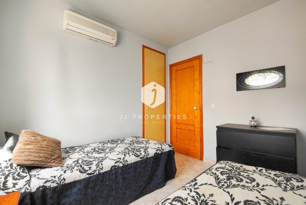 Z drugiej ręki - Szalet -
Orihuela Costa - Costa Blanca