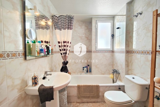 Z drugiej ręki - Szalet -
Orihuela Costa - Costa Blanca