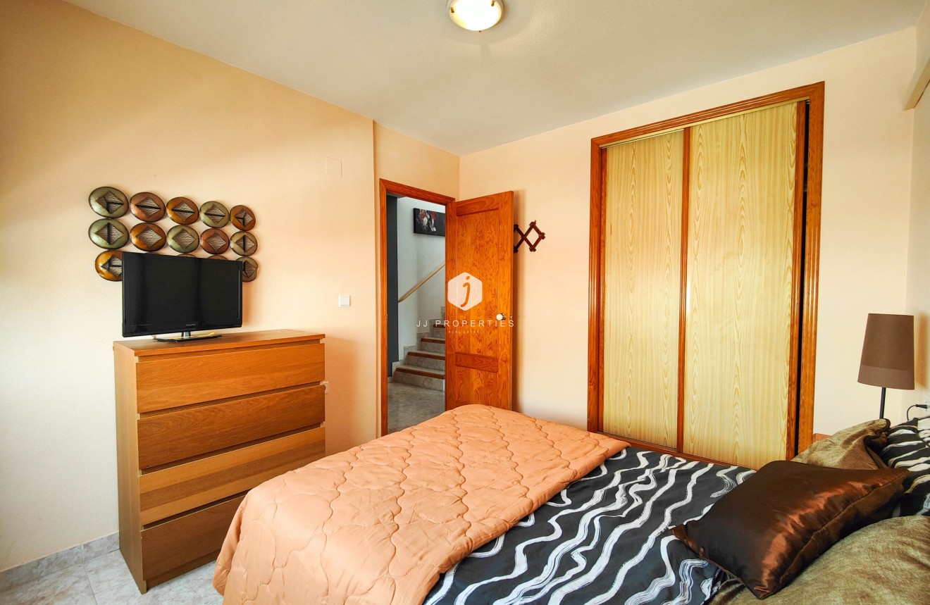 Z drugiej ręki - Szalet -
Orihuela Costa - Costa Blanca