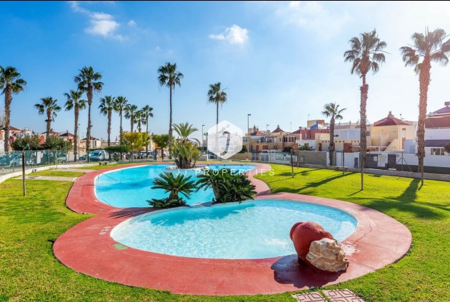 Z drugiej ręki - Szalet -
Orihuela Costa - Costa Blanca