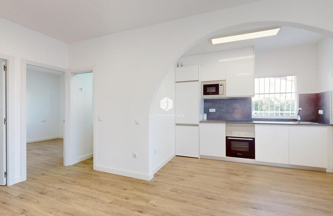 Z drugiej ręki - Szalet -
Orihuela Costa - Costa Blanca