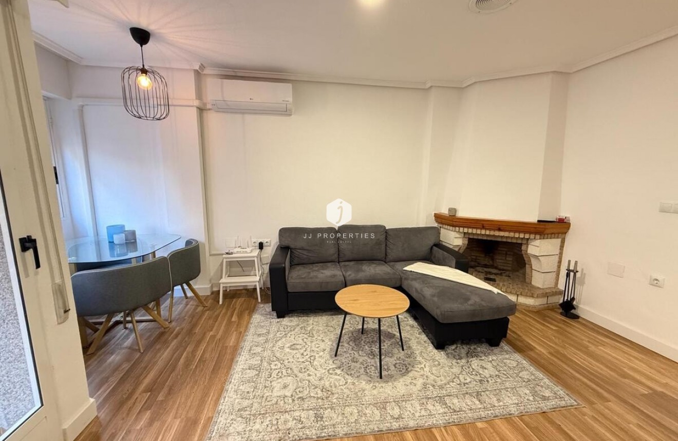 Z drugiej ręki - Mieszkanie w bloku -
Torrevieja - Costa Blanca