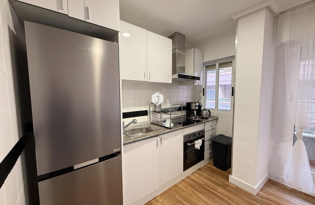 Z drugiej ręki - Mieszkanie w bloku -
Torrevieja - Costa Blanca