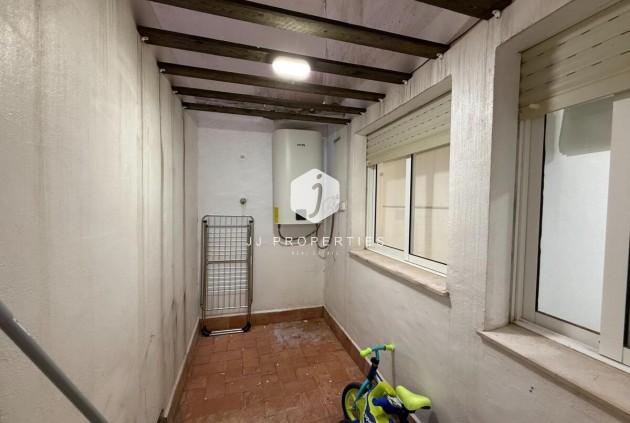 Z drugiej ręki - Mieszkanie w bloku -
Torrevieja - Costa Blanca