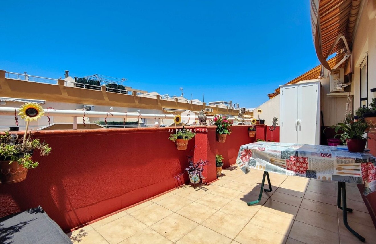 Aus zweiter Hand - Penthouse -
Torrevieja - Costa Blanca