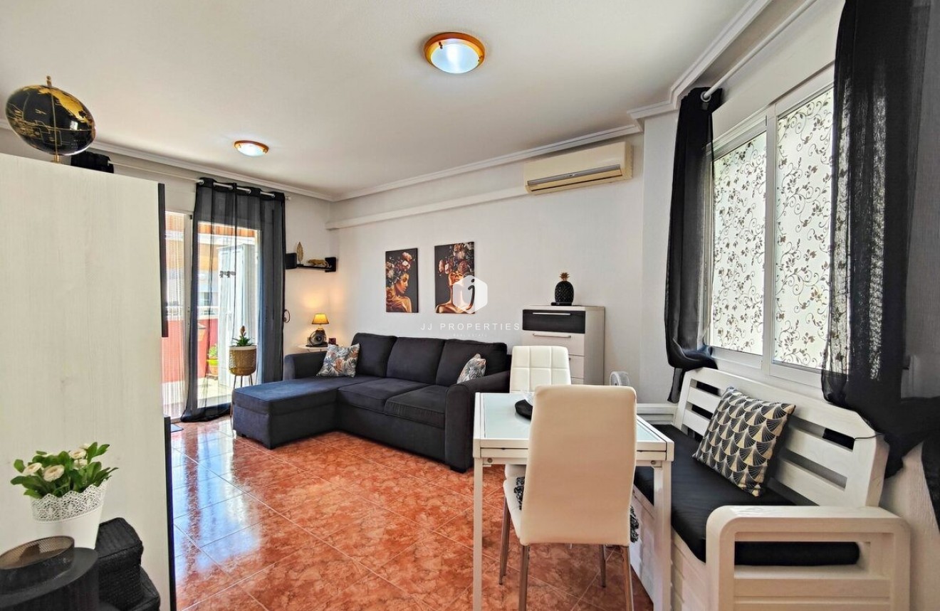 Aus zweiter Hand - Penthouse -
Torrevieja - Costa Blanca