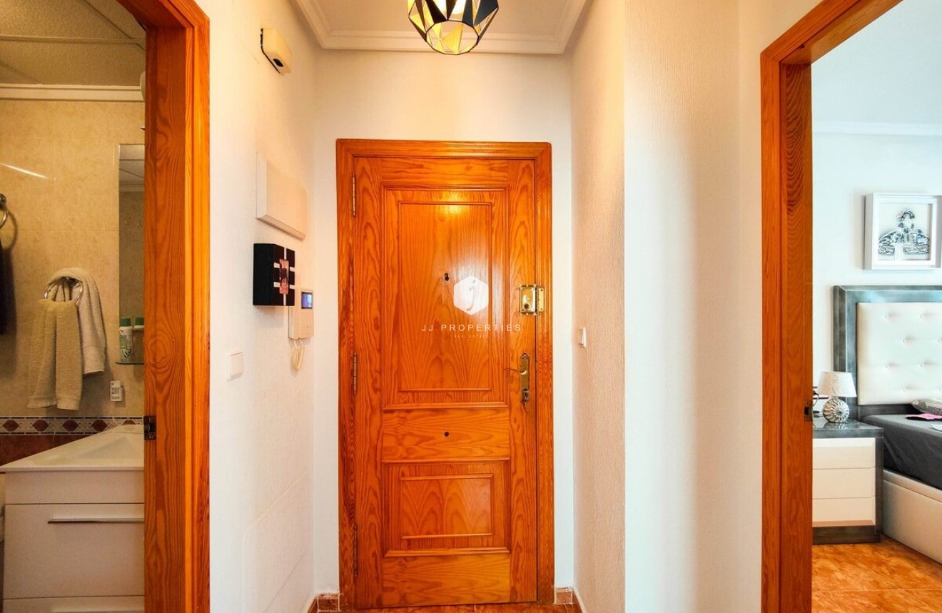 Aus zweiter Hand - Penthouse -
Torrevieja - Costa Blanca