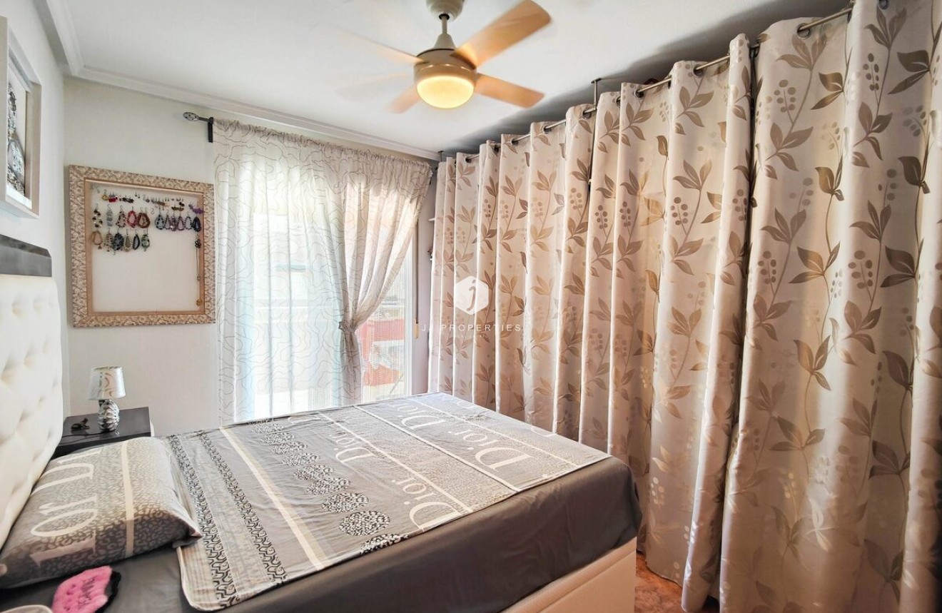 Aus zweiter Hand - Penthouse -
Torrevieja - Costa Blanca