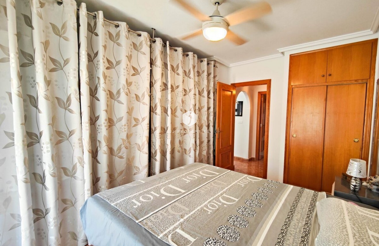 Aus zweiter Hand - Penthouse -
Torrevieja - Costa Blanca