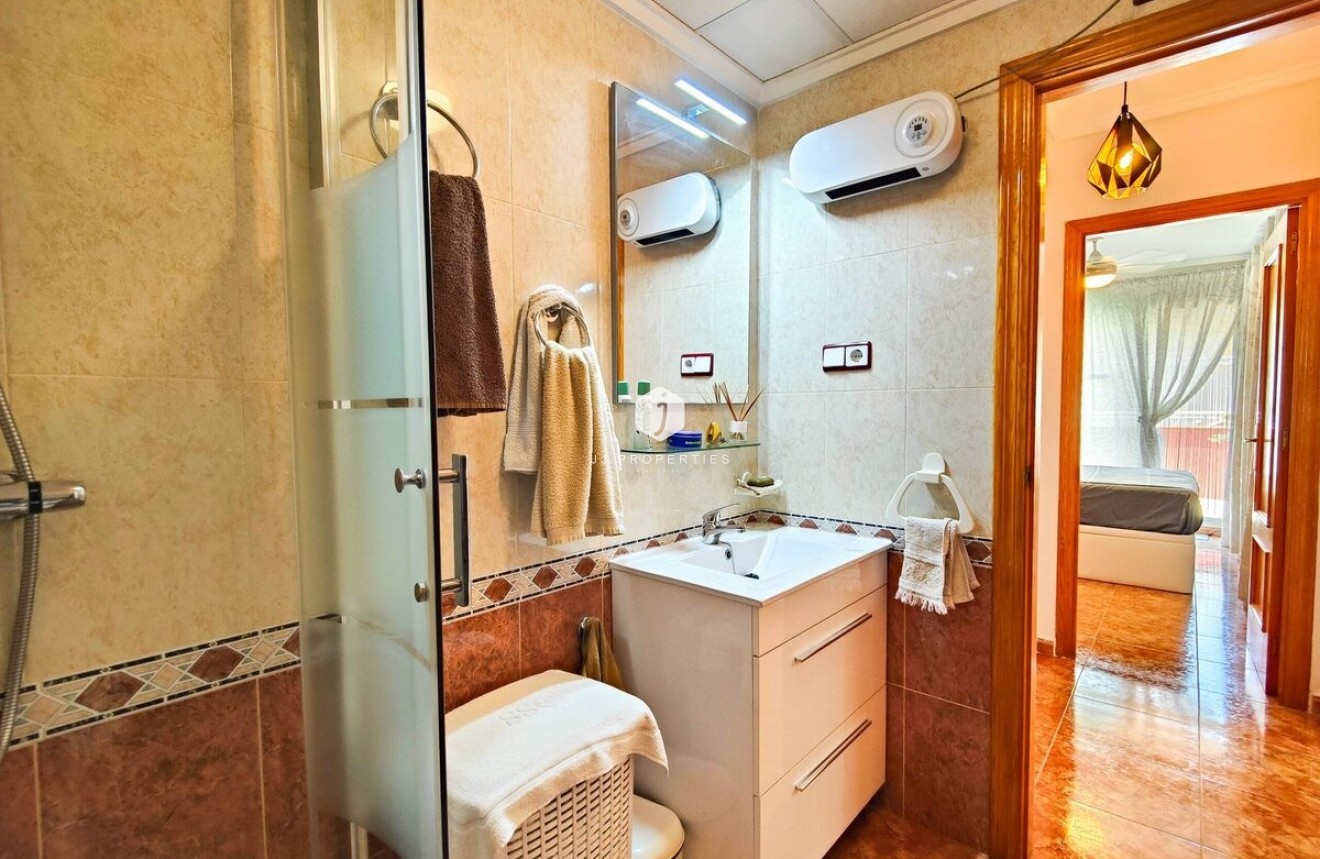 Aus zweiter Hand - Penthouse -
Torrevieja - Costa Blanca