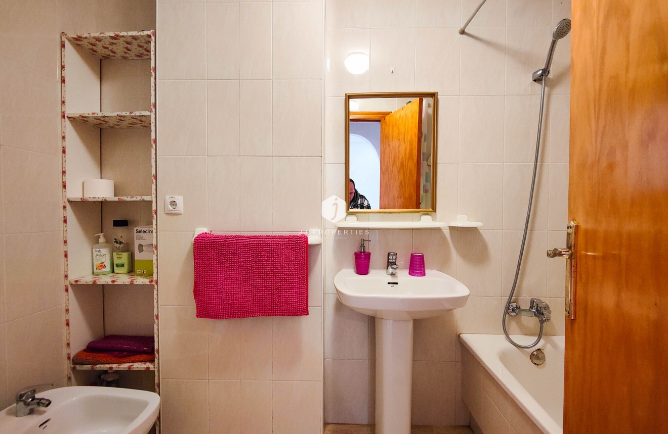 D'occasion - Appartement -
Torrevieja - Costa Blanca