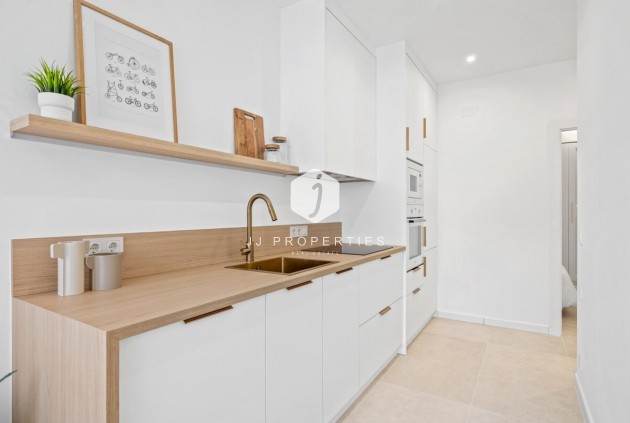 Z drugiej ręki - Szalet -
Torrevieja - Costa Blanca