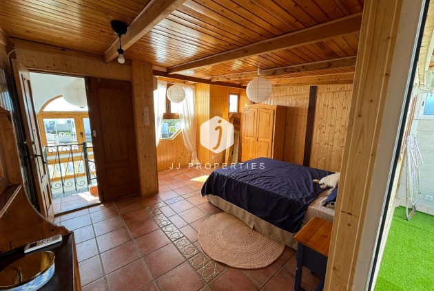 Resale - Bungalow -
Torrevieja - Costa Blanca