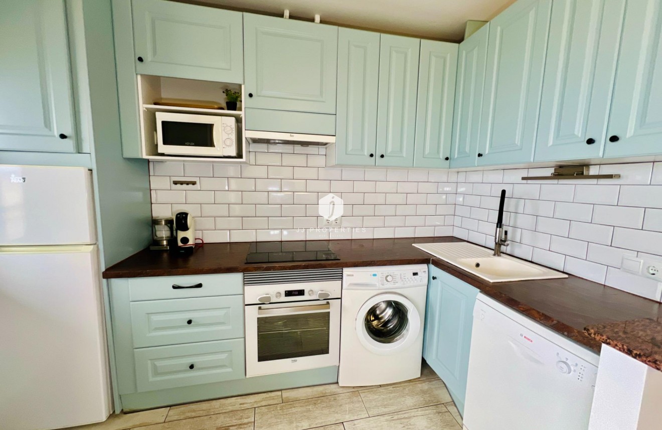 Segunda mano - Apartamento / piso -
Torrevieja - Miramar - Torre Del Moro