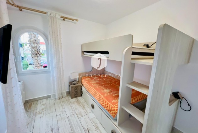 Segunda mano - Apartamento / piso -
Torrevieja - Miramar - Torre Del Moro