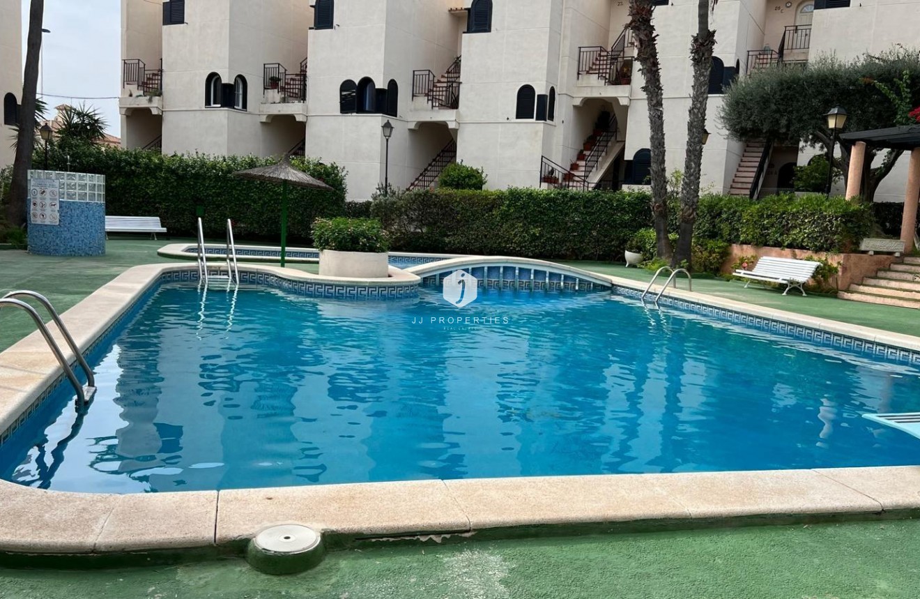 Segunda mano - Apartamento / piso -
Torrevieja - Miramar - Torre Del Moro