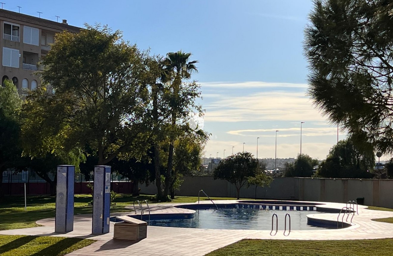 D'occasion - Appartement -
Torrevieja - Costa Blanca