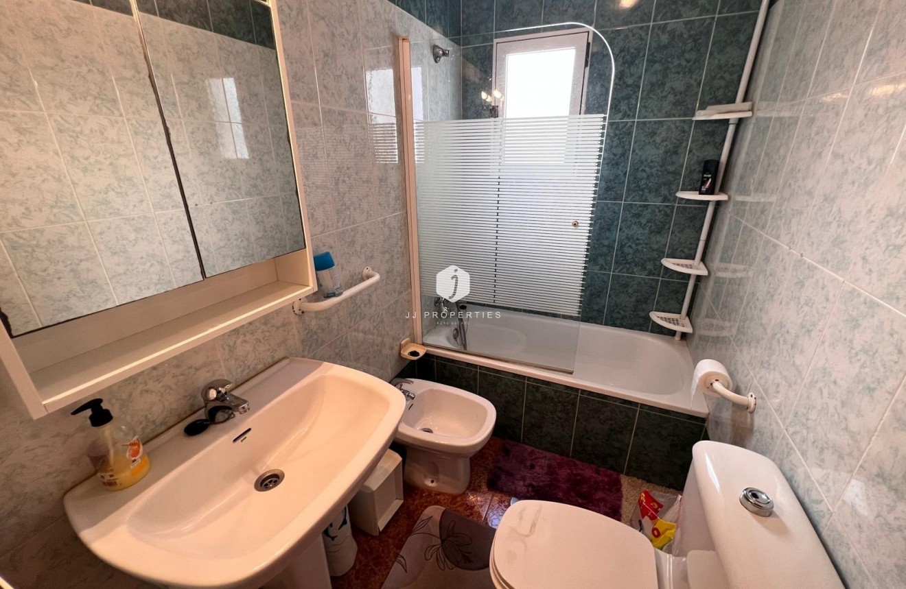 D'occasion - Appartement -
Torrevieja - Costa Blanca