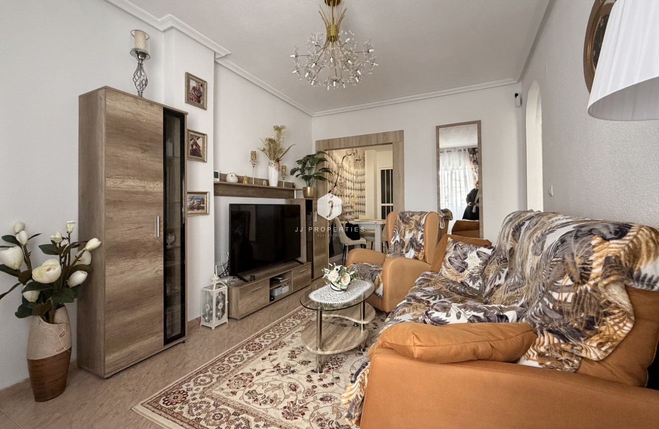 D'occasion - Appartement -
Torrevieja - Urb. Calas Blancas III