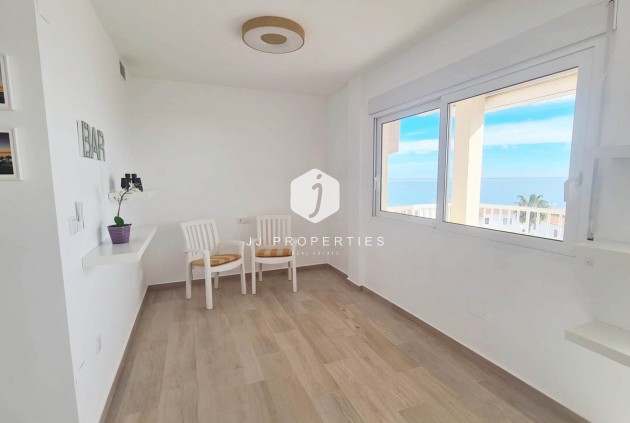 Resale - Apartment / flat -
Playa Flamenca - Costa Blanca