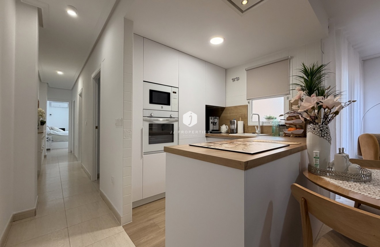 Segunda mano - Apartamento / piso -
Torrevieja - Costa Blanca