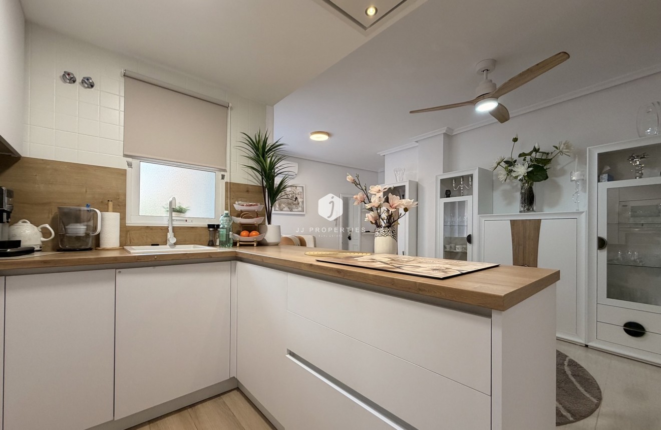 Segunda mano - Apartamento / piso -
Torrevieja - Costa Blanca